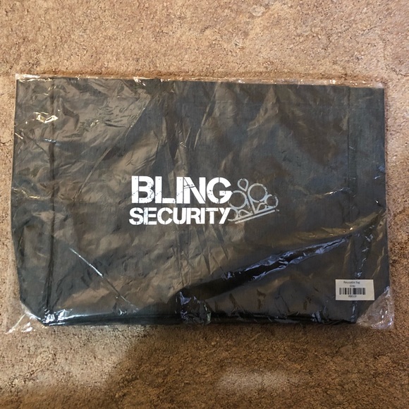 Paparazzi “Bling Security” Gray reusable bag - Picture 4 of 5